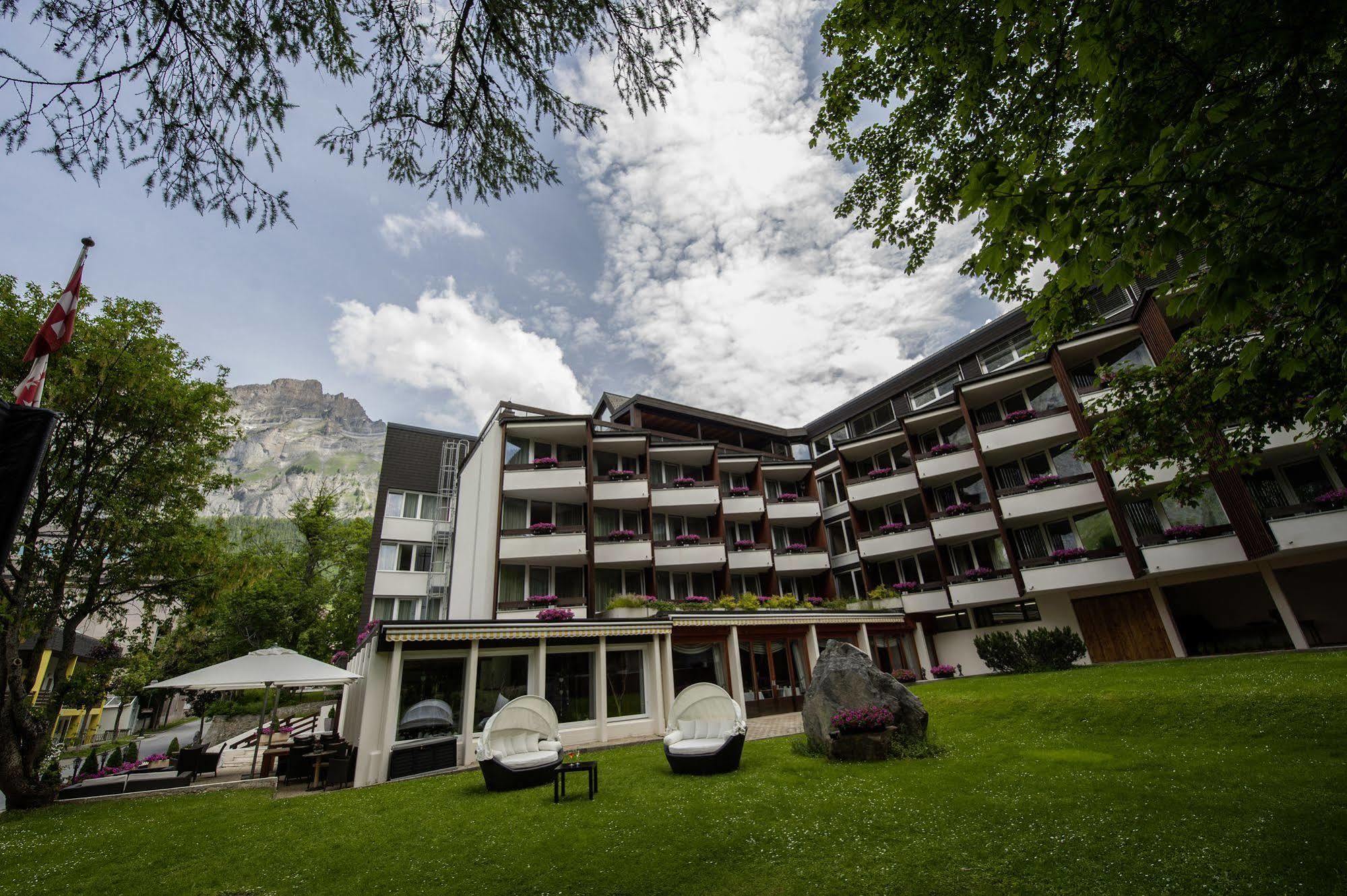 Hotel Quellenhof Лойкербад Экстерьер фото